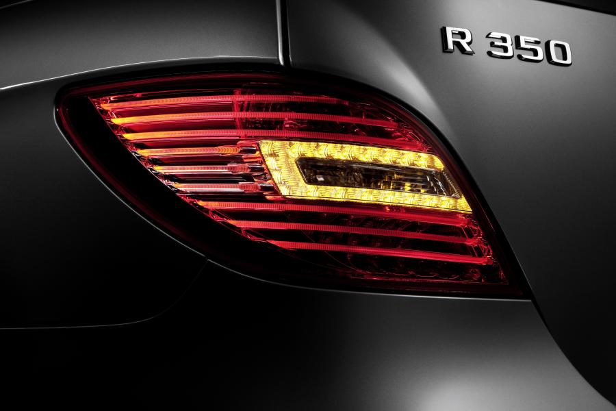  Mercedes-Benz R-Class 2010 года  (фото 35 из 45)
